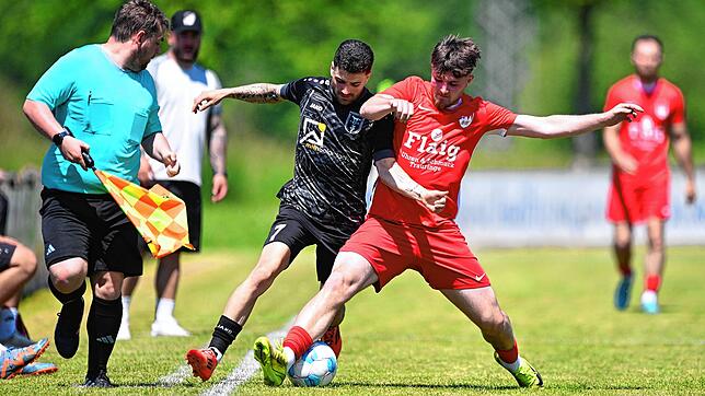 Bild : FC Tiengen 08 unterliegt mit 0:3 beim FC Wolfenweiler-Schallstadt – und wir haben Fotos!