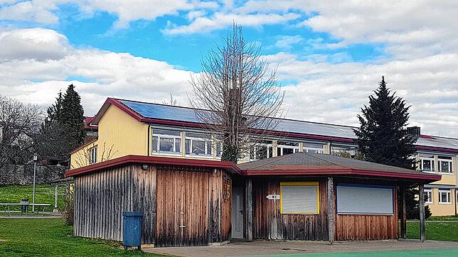 Die Vereinshütte an der Grundschule soll durch ein großes Haus der Vereine ersetzt werden.