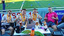Bild : Generationenübergreifende Premiere der Beach-Party beim Vereinsheim des SSC Donaueschingen ein Hit