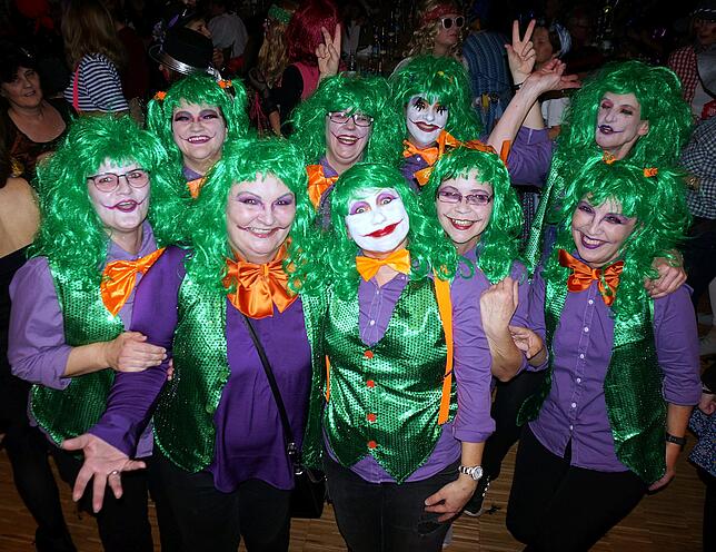 Bild 27: Bilder der Frauenfasnacht der katholischen Frauengemeinschaft Tiengen