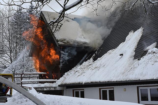 Bild 9: Bilder vom Großeinsatz der Feuerwehr