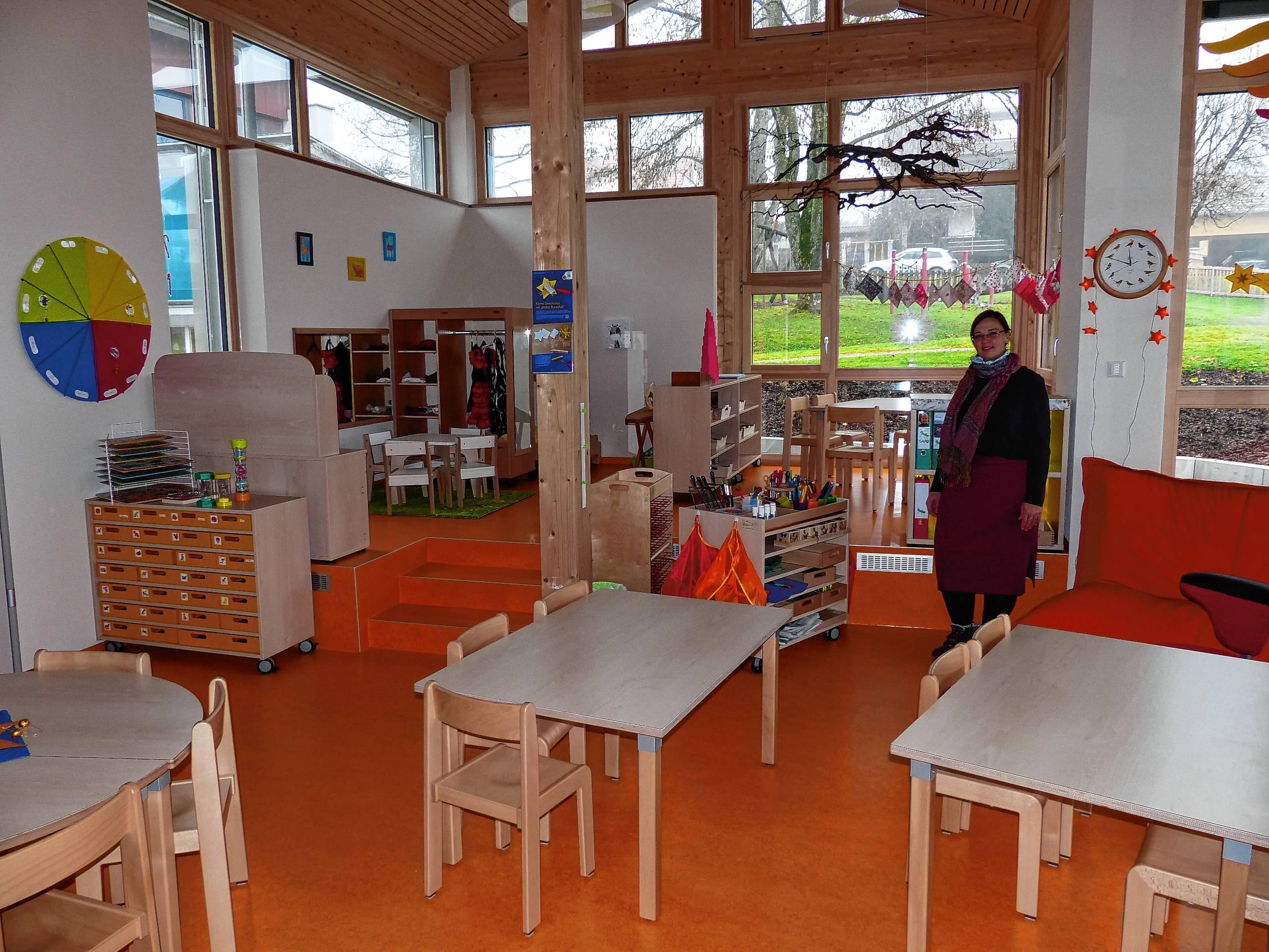 Bermatingen Ahausen Rundgang Durch Das Neue Kinderhaus In Ahausen 