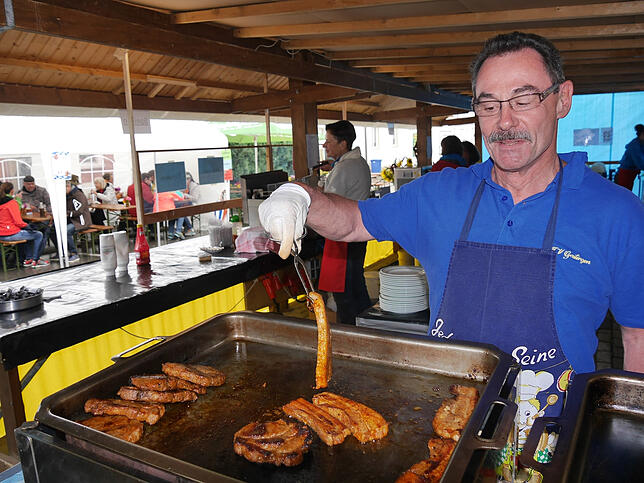 Michael Bamberger war bei den Turnern zwei Tage lang am Grill der Herr über 400 Steaks und 200 Portionen Schweinebauch