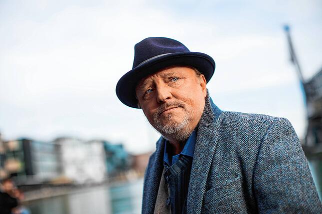 Axel Prahl fiel früh als guter Musiker auf, wurde aber Schauspieler. Seit dem 26. März ist er 60 &ndash; und macht eben beides. Bekannt ...