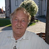 Friedhelm Zimmer, 81 Jahre: "Für mich zählt vor allem die sportliche Bewegung hier unter der nun neuen Linde. Ganz wichtig ist aber auch ...
