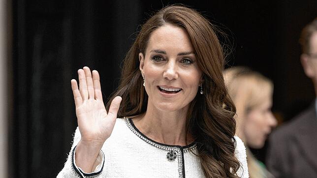 Im Juni letzten Jahres winkte Kate noch fröhlich bei der Wiedereröffnung der National Gallery. Doch nun machen sich alle Sorgen um ihr ...