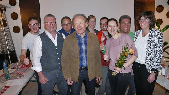 Sie fiebern bereits dem 60. Geburtstag des Vereins im Jahr 2021 entgegen (von links): Moritz Thäter (zehn Jahre), Wolfgang Limberger ...
