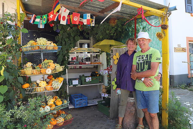 Bei Margit und Heinz Gasser in der Seestraße gibt es vom ersten Radieschen bis zu den letzten Tomaten saisonales Gemüse.