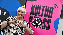 Claudia Roth (Grüne) lag der Kulturpass sehr am Herzen. Dabei wirft das Programm viele Fragen auf.