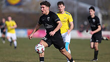 Nicolas Grieger trifft zum 4:2 für den FC Öhningen-Gaienhofen und vollendet so den Heimsieg über den SV Allensbach.