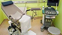 Das Untersuchungszimmer eines Gynäkologen, hier ein Symbolbild. Eigentlich ein absoluter Vertrauensraum für Patientinnen und Mediziner – ...