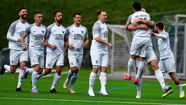 Bild : TuS Stetten besiegt Verfolger FC Hauingen mit 2:1 &ndash; und wir haben Bilder!