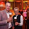 Nicht nur der neue Brauerei-Marketingchef Stefan Schmidt und seine Vorgängerin Regina Gerschermann stoßen beim Neujahrsempfang mit einem ...