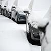 Weil eine Autofahrerin im Schnee stecken blieb, ließ sie ihr Auto unverschlossen zurück. Das rief die Polizei auf den Plan.