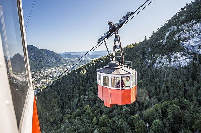 Ein echter Seilbahn-Oldie: Die roten Gondeln der Predigtstuhlbahn sind seit 1928 zwischen Bad Reichenhall und dem Predigtstuhl unterwegs.