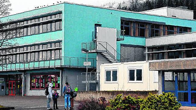 Am Eichberg, wo schon die Realschule (blau) und die Eichbergschule sind, soll ein Kampus mit Scheffelschule und Weiherdammschule ...