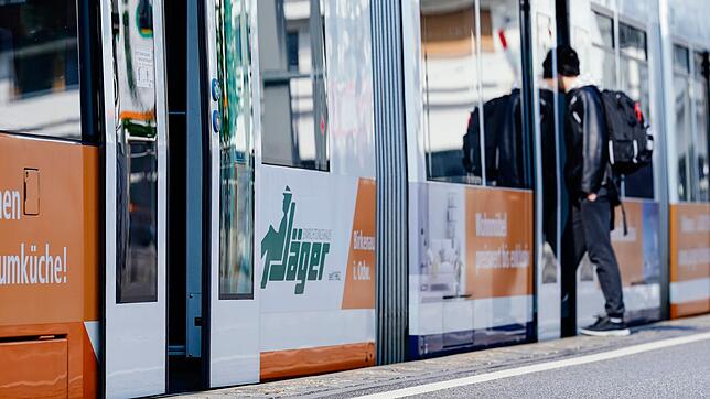 In Baden-Württemberg wurde ein 1-Euro-Ticket eingeführt.