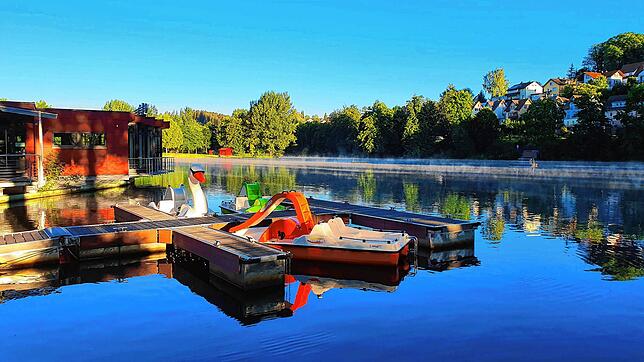 Noch ist der Starttermin der Badesaison am Klosterweiher offen.