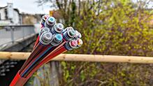 Glasfaser-Kabel wie diese sollen für schnelles Internet sorgen. In Hilzingen gerät der Ausbau durch die Firma UGG ins Stocken.