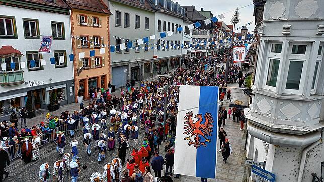 Beim Kinderumzug Villingen im vergangenen Jahr waren – neben zahlreichen Kindern – auch zahlreiche erwachsene Hästräger ...