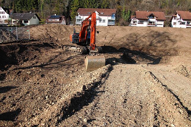 Zwei bis drei Monate kalkulieren die Stadtwerke für die Tief- und Hochbauarbeiten. Die Anlage soll im Mai/Juni installiert werden.