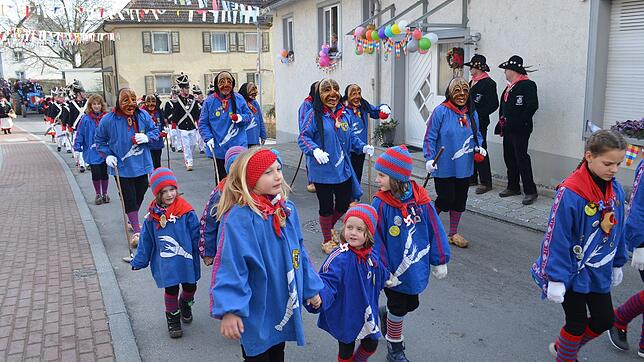 Bild : Bilder von den Narrentagen in Eigeltingen – Der Narrenbaum