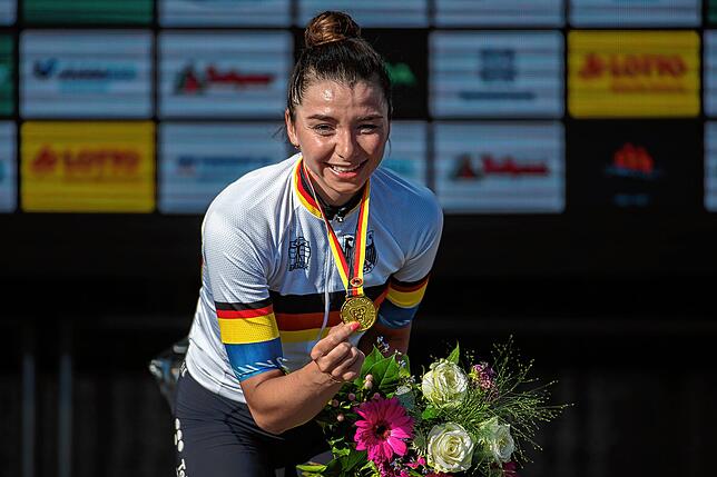 So sehen Siegerinnen aus: Liane Lippert verteidigte in Bad Dürrheim ihren DM-Titel.