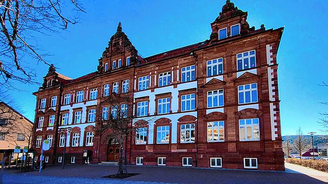 An der Robert-Gerwig-Schule soll, ebenso wie an allen anderen Schulstandorten, nach einer Schulreform zum Schuljahr 2029/30 die ...