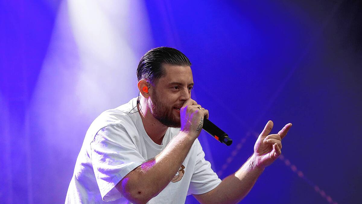 Bilder-Story: Die besten Bilder vom Bausa-Konzert beim Hohentwiel