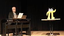Timm Sigg unterhält mit virtuosem Klavierspiel und selbstironischen Texten. Die ersten Nachkommastellen der Kreiszahl Pi (rechts) finden ...