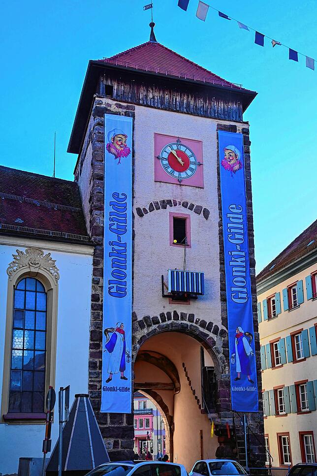 Das Tor der Glonkis wird das Bickentor auch genannt. Am Fastnachtssonntag findet hier die Fasnetsuche statt. Am Aschermittwoch dürfen ...