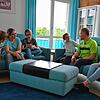 Familie Günther in ihrem Wohnzimmer in Gurtweil (von links): Lukas, Hanna, Sebastian, Franziska, Franz-Josef und Teresa. Die Familie ist ...