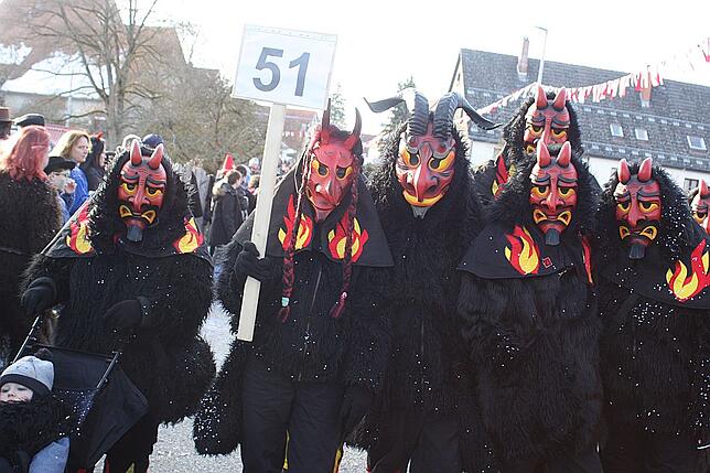 Bild 2: Bilder vom Narrenumzug in Weigheim 2019