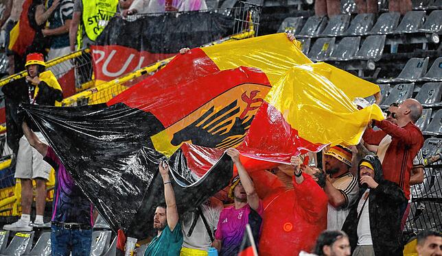 Die deutschen Fans ließen sich auch von den widrigen Umständen die Party nicht vermiesen.