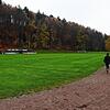 Ein einsamer Läufer dreht seine Runden auf der Aschenbahn im Stadion am Osterholz. Durch ein Sanierungsprojekt könnte daraus demnächst ...