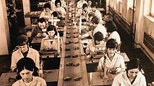 Hier läuft die Produktion bei Peter-Uhren noch auf Hochtouren. Doch 1983 mussten 40 Mitarbeiter der insgesamt 160 Beschäftigten ...