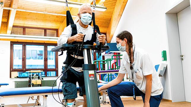 Bild : Long-Covid: „Die Mehrheit beißt die Zähne zusammen, bis gar nichts mehr geht“ – Konstanzer Reha-Leiter warnt vor Welle an Patienten mit Corona-Spätfolgen