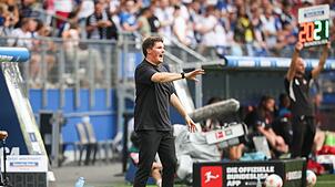 Konnte endlich den ersten Bundesliga-Sieg seiner Mannschaft beklatschen: HSV-Trainer Merlin Polzin.