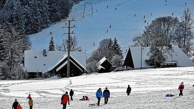 In Wehrhalden gibt es nicht nur eine Rodelbahn, sondern auch einen Skilift.