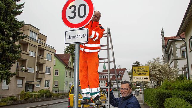 In Wollmatingen hat es schon gekappt: Der Lärmaktionsplan wird hier seit April 2019 mit Tempo-30-Schildern in Wollmatingen umgesetzt. ...