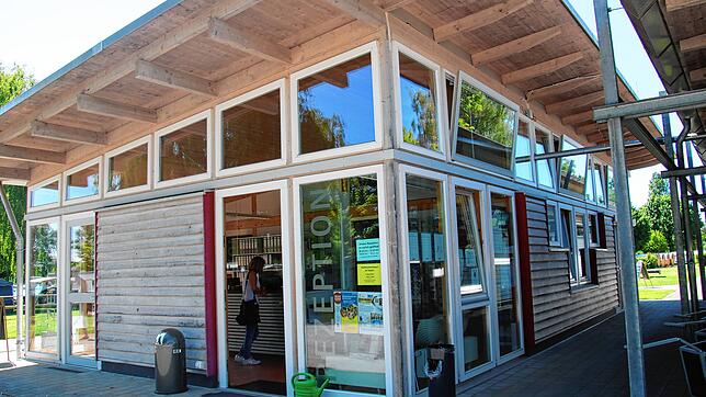 An der Rezeption des Campingplatzes ist die neue Außenstelle der Tourist-Information zu finden.