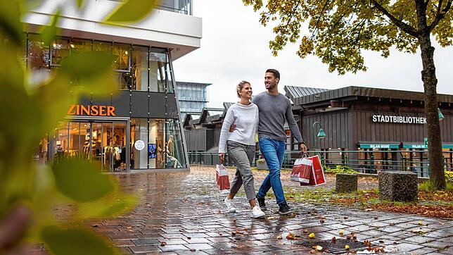 Einkaufen, genießen und dabei entspannt parken – im Oktober gibt es in VS die erste Stunde gratis.