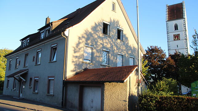 In diesem Haus in der Ittenhauser Straße in Ailingern werden obdachlose Frauen, manchmal mit Kind, von der Stadt eingewiesen. Betreut ...