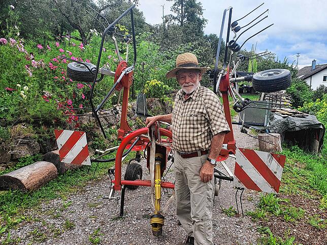 Noch immer bewirtschaftet der 84-jährige Hans Jürgen Bannasch ökologische Flächen, sei es im eigenen Garten in Eschbach oder auf den ...