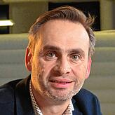&bdquo;Insbesondere chronisch kranke Patienten könnten von ambulant eingesetzten Verahs profitieren&ldquo;, sagt Hansjörg Imhof, Leiter ...