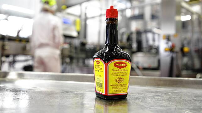Mit der Würze hat Julius Maggi einst seinen Siegeszug um die Welt gestartet. Die Flasche ähnelt immer noch dem Original aus den Anfängen ...