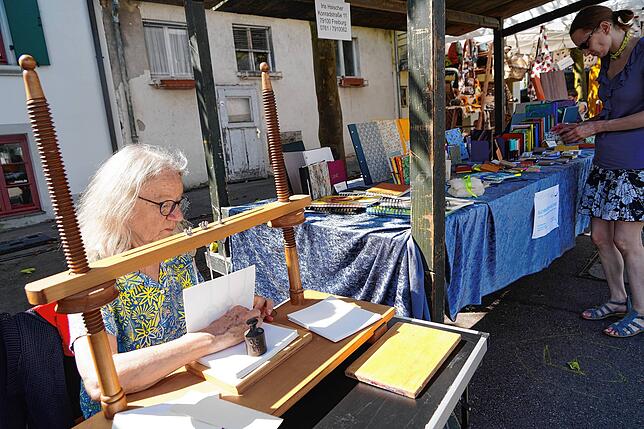 Bild 26: Eindrücke vom Kunst- und Handwerkermarkt in Tiengen