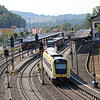 Ein Interregio-Express am Bahnhof Waldshut