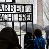 Das Tor des früheren Konzentrationslagers Sachsenhausen. Eine Besuchergruppe aus dem Wahlkreis Bodensee soll in der KZ-Gedenkstätte mit ...