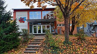 Die Ten-Brink-Schule ist bei Starkregen besonders gefährdet: Das Wasser würde in den Unterrichtsräumen im Untergeschoss bis auf ...